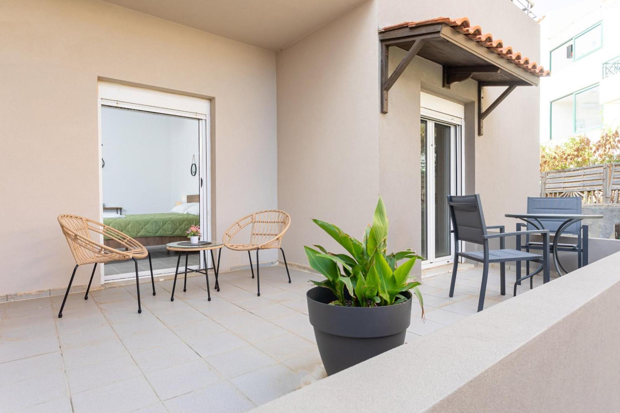 Dionysiasea 2 - Cozy Escape Steps From The Beach! Gazi Esterno foto
