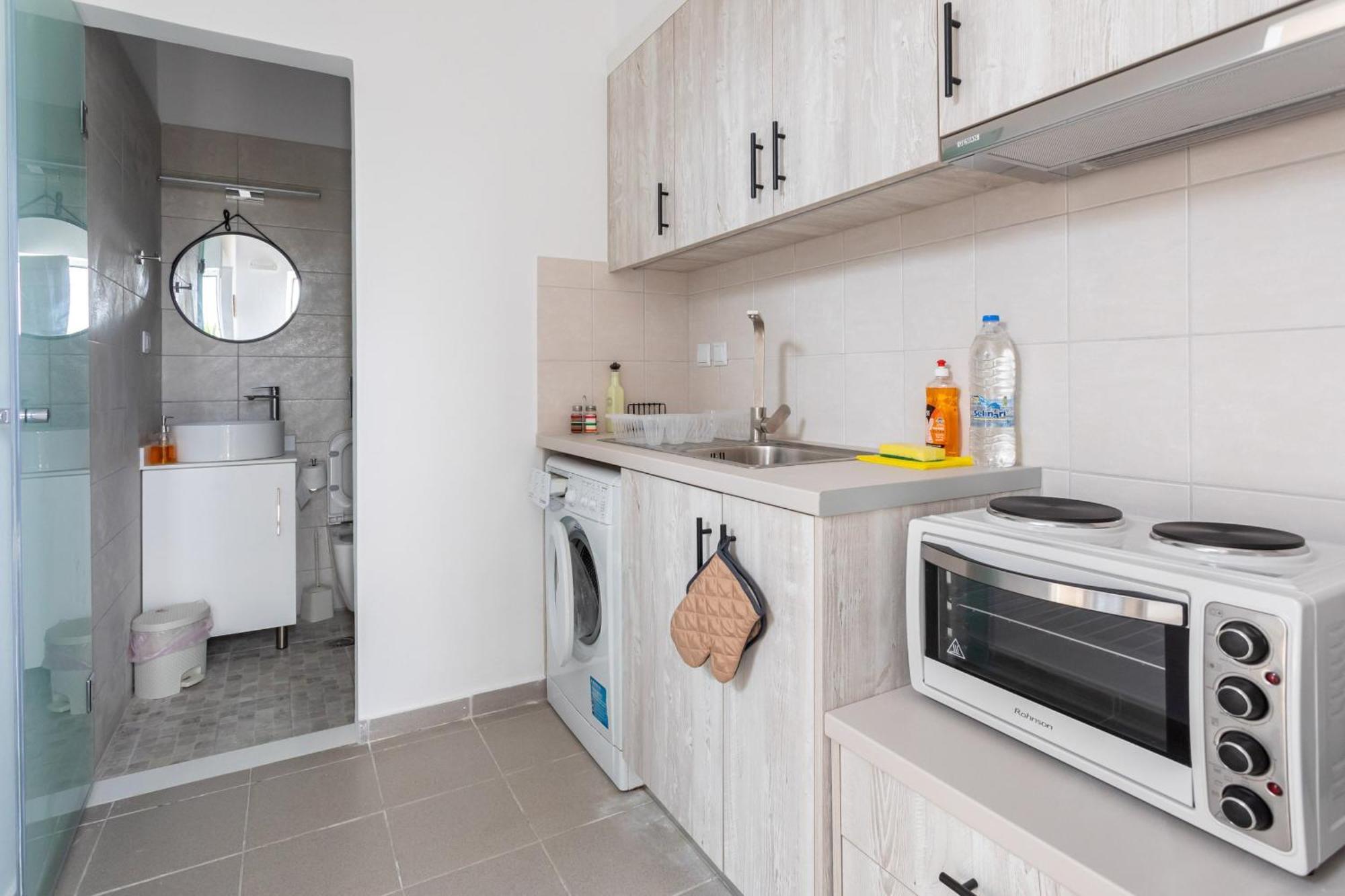Dionysiasea 2 - Cozy Escape Steps From The Beach! Gazi Esterno foto